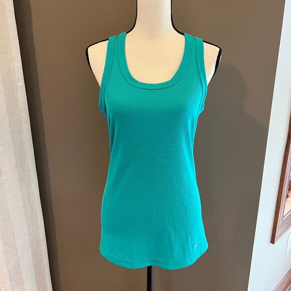 Women's Nike Green Dri-fit Training Racer Back, ribbed material, Size Medium - Picture 1 of 9